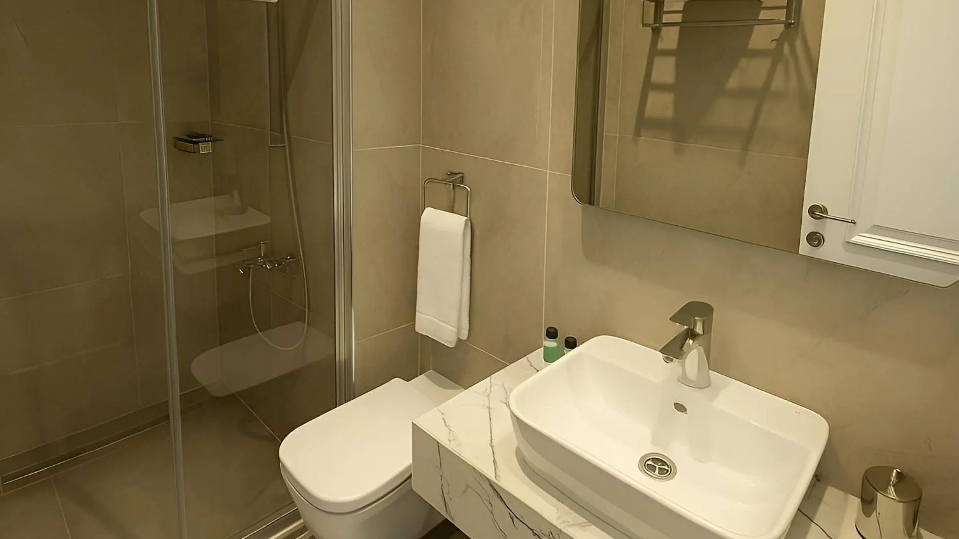 Center Port Hotel Karakoey Istanbul